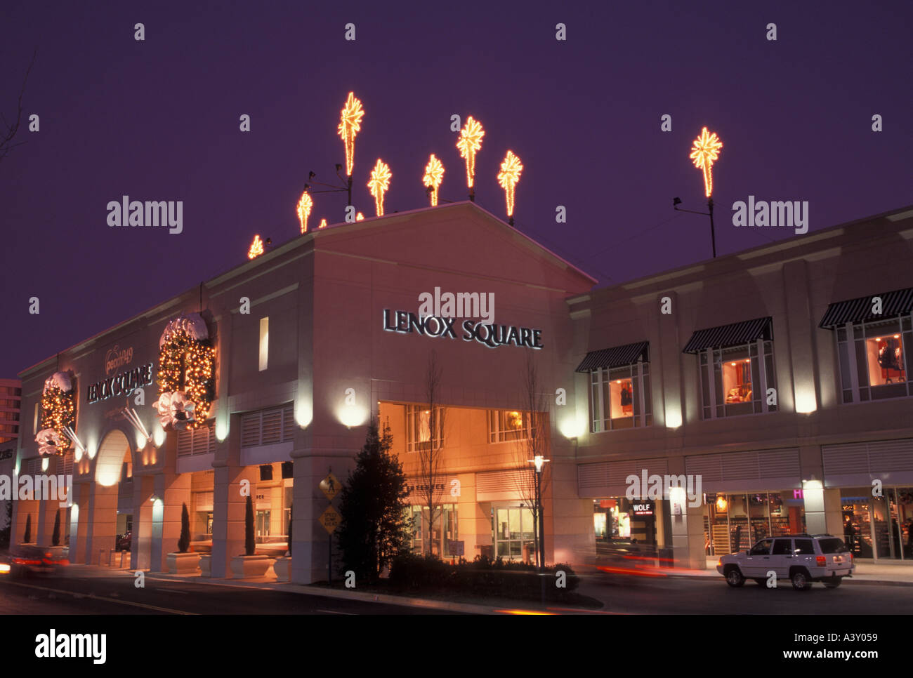 26 Lenox Mall Images, Stock Photos, 3D objects, & Vectors