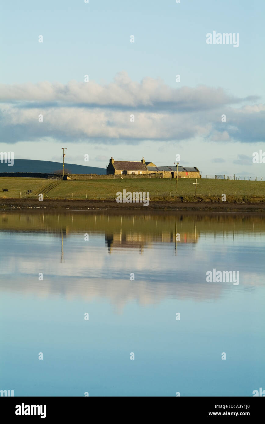dh Bay of Firth FIRTH ORKNEY Farm on Holm of Grimbister island Stock Photo