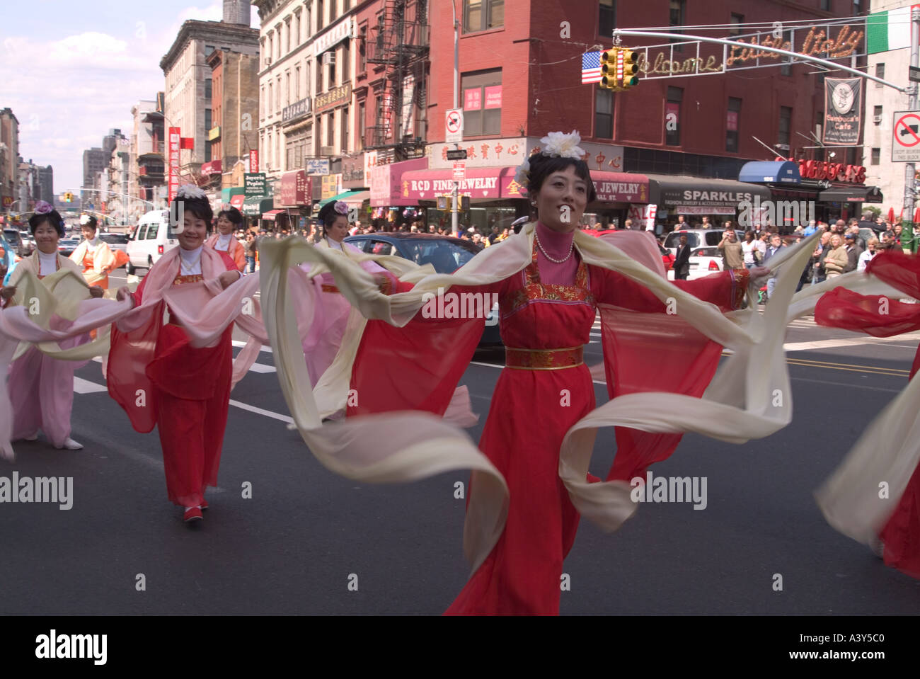New york city parades hi-res stock photography and images - Alamy