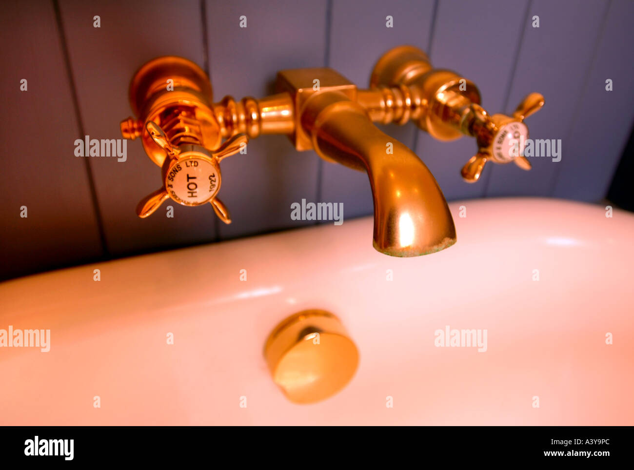 Gold bathroom fittings hires stock photography and images Alamy