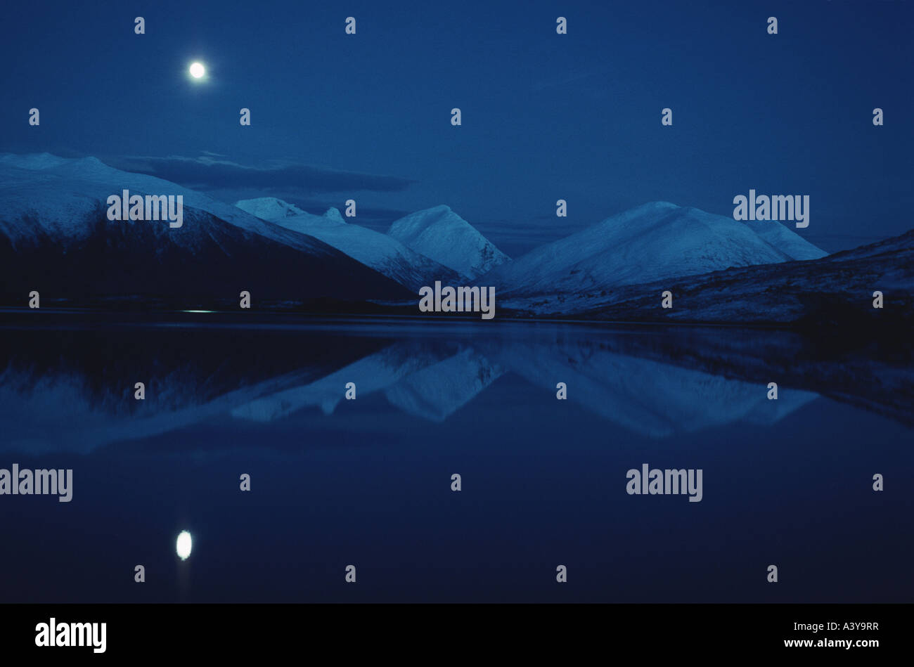 Moonlight Landscape High Resolution Stock Photography And Images Alamy