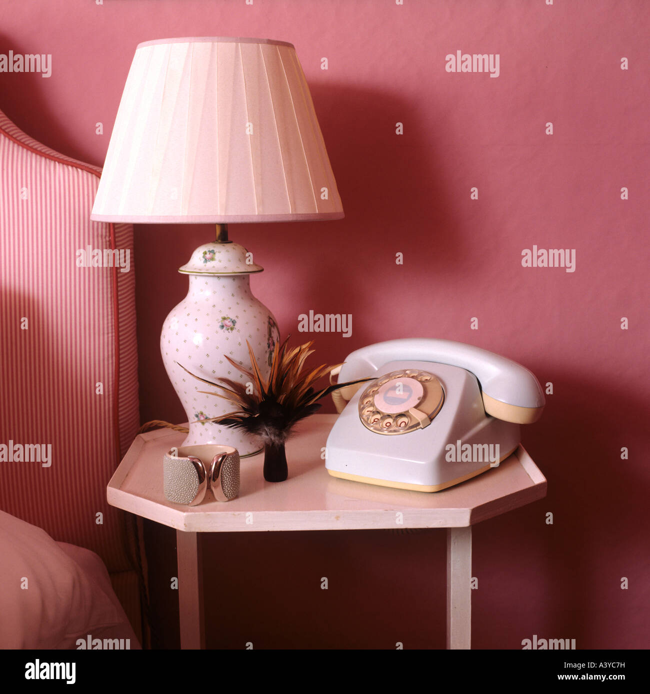 old fashioned bedside lamps