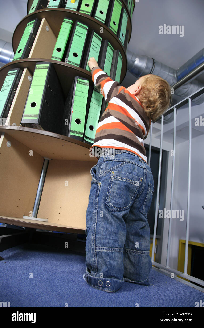 Stretching Rack Stock Photos & Stretching Rack Stock Images - Alamy