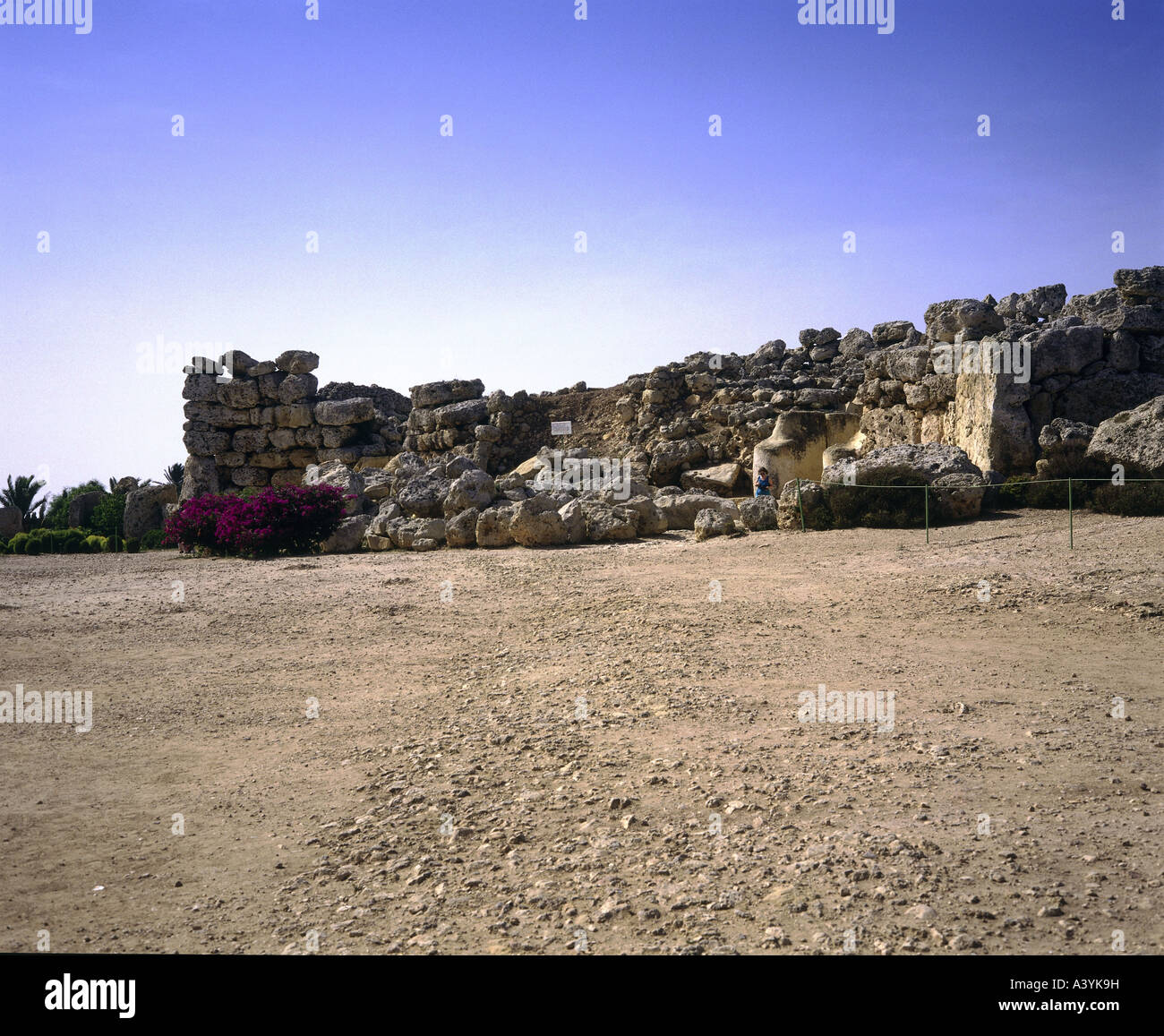 travel /geography, Malta, Gozo, buildings, Ggantija double temple, forecourt, facade, circa 3800 - 3600 B.C., historic, historical, Europe, architecture, early history, prehistory, megalith, megaliths, culture, religion, wall, UNESCO world heritage, Stock Photo