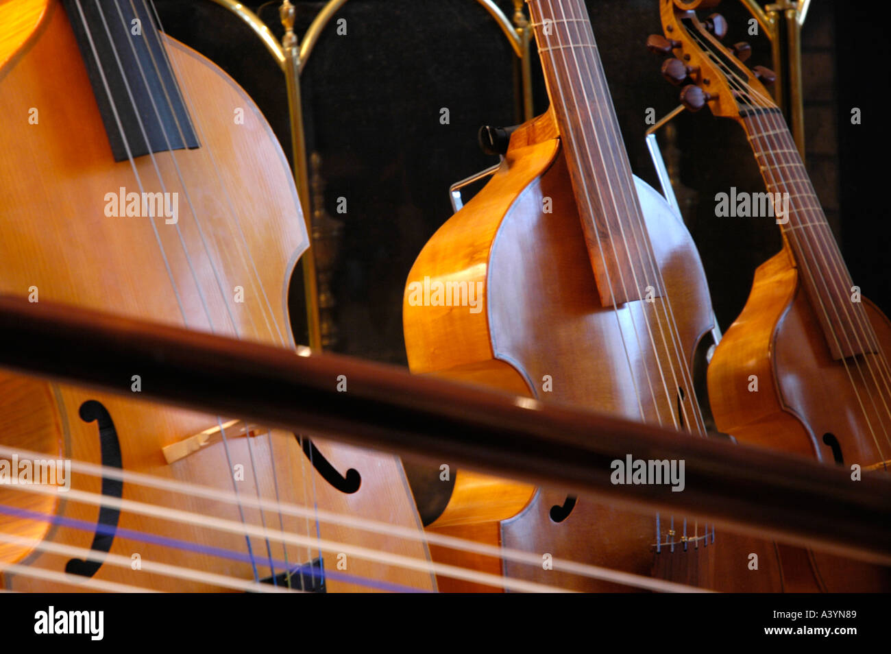 Viola da gamba hires stock photography and images Alamy