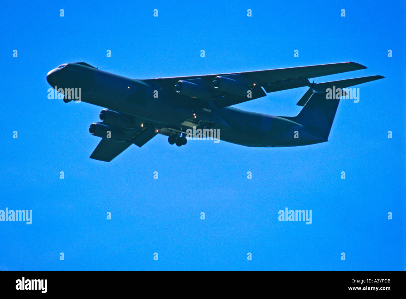 Us military transport aircraft hi-res stock photography and images - Alamy