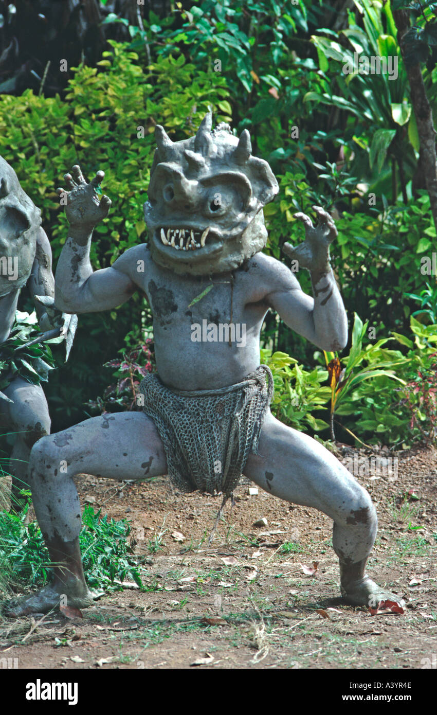asaro-mud-man-in-the-highlands-papua-new-guinea-stock-photo-alamy