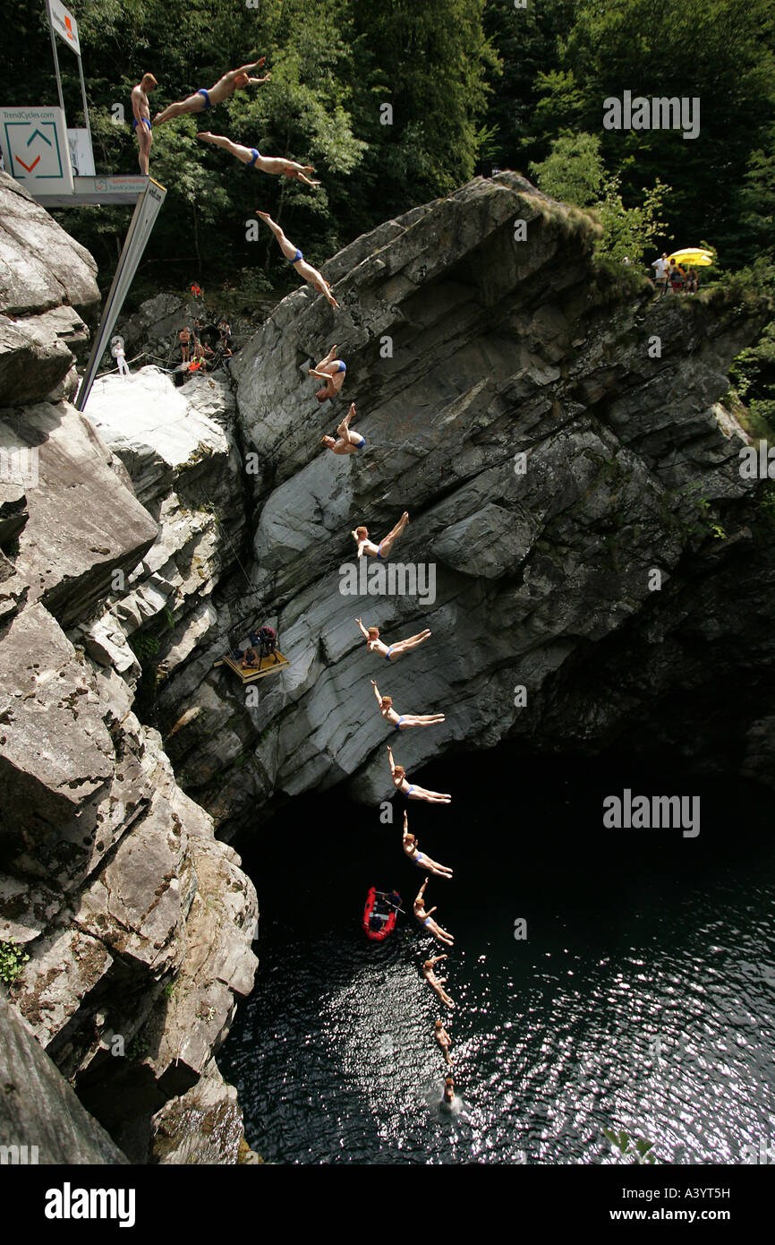 Cliff Diving, motion sequence, Switzerland, Ticino, Valle Maggia, Brontalla Stock Photo