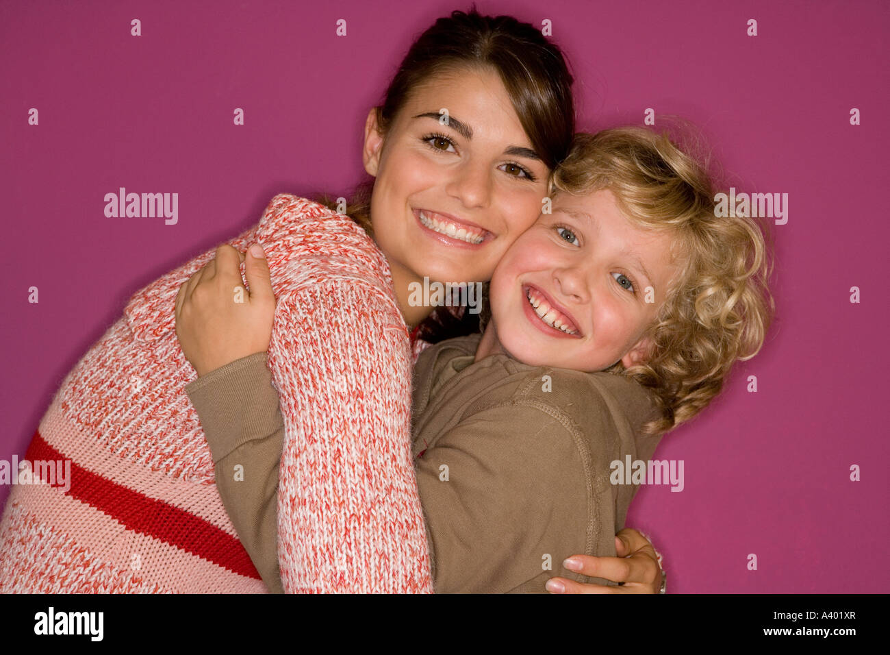 brother and sister embracing Stock Photo Alamy