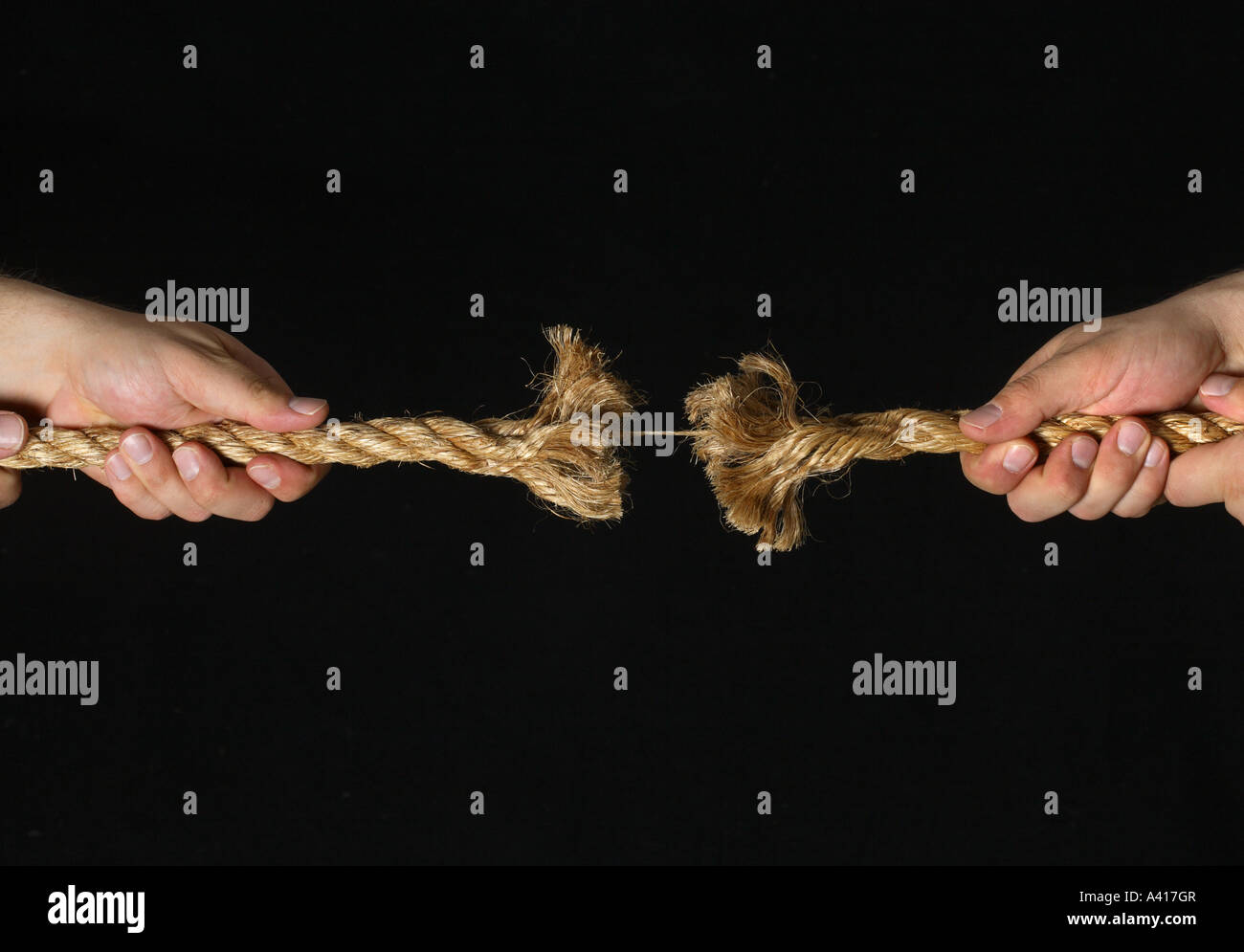 tug of war rope snap
