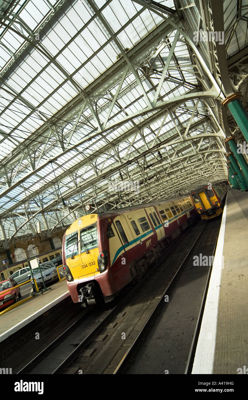 Glasgow central Station Stock Photo Alamy