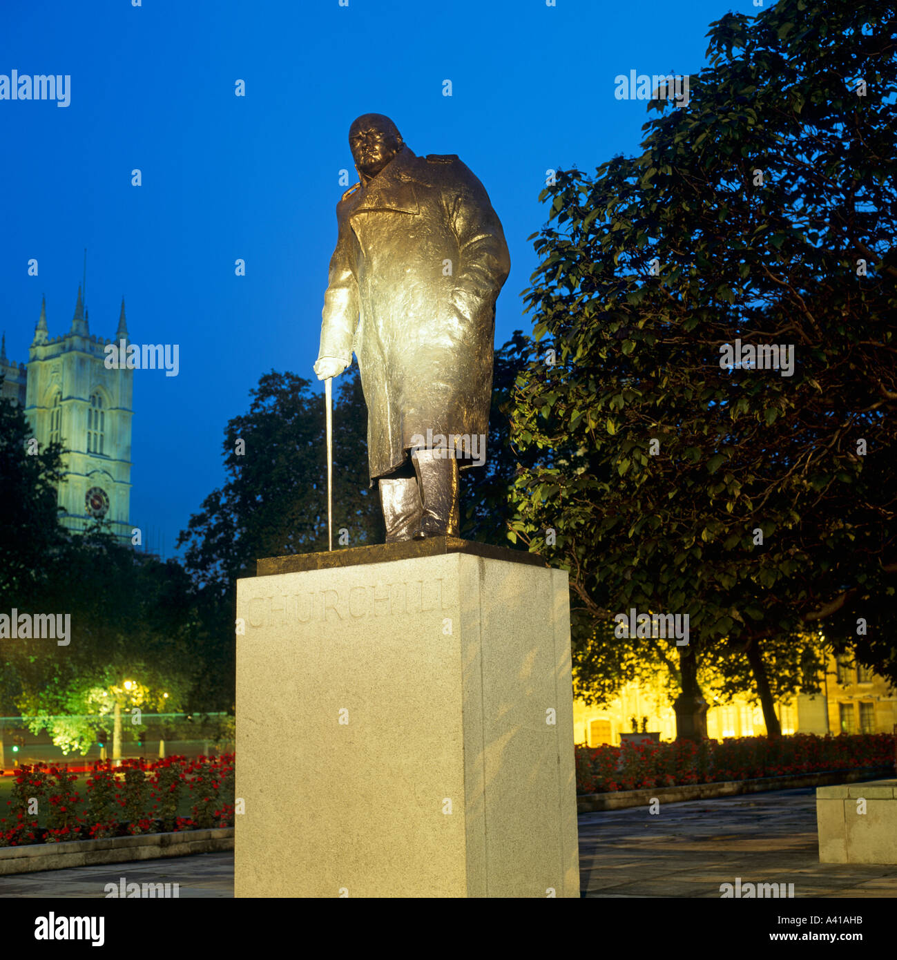 Bronze Statue Of Winston Churchill Parliament Square London U.K. Europe Stock Photo