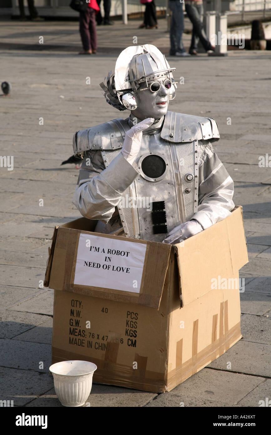 Italy Venice Robot on San Marco Pizza Stock Photo - Alamy