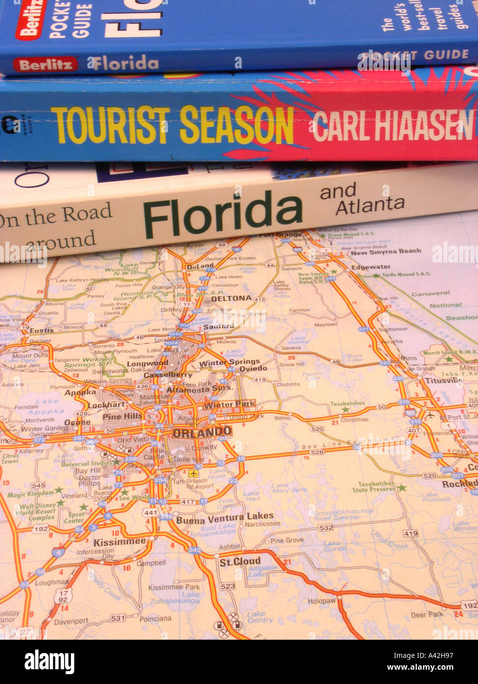 Florida guide guidebooks Carl Hiaasen novel Tourist Season map of