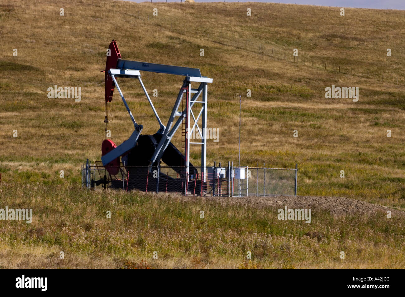 Oil wells in alberta hires stock photography and images Alamy