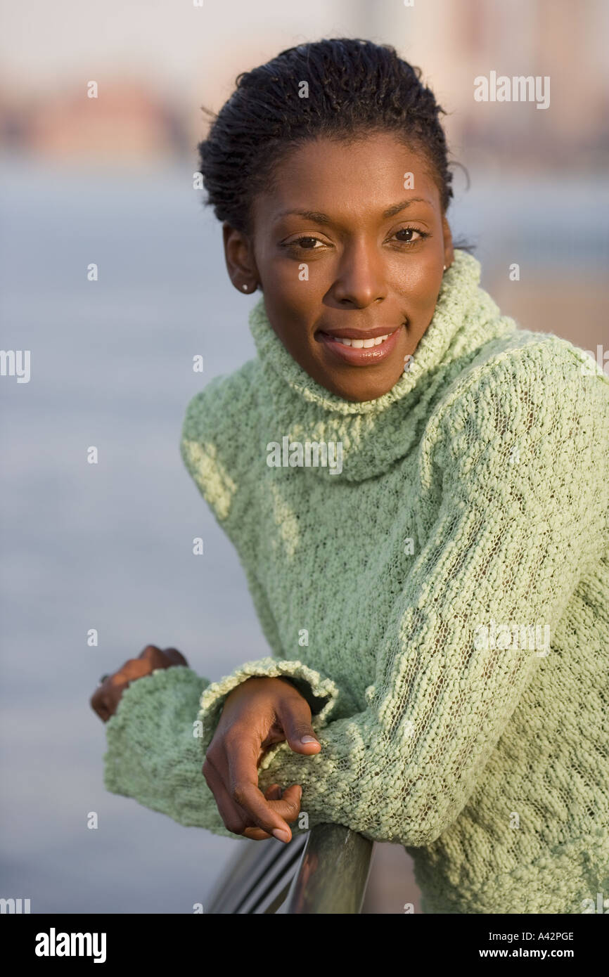 Woman smiling outdoor jumper hi-res stock photography and images - Alamy