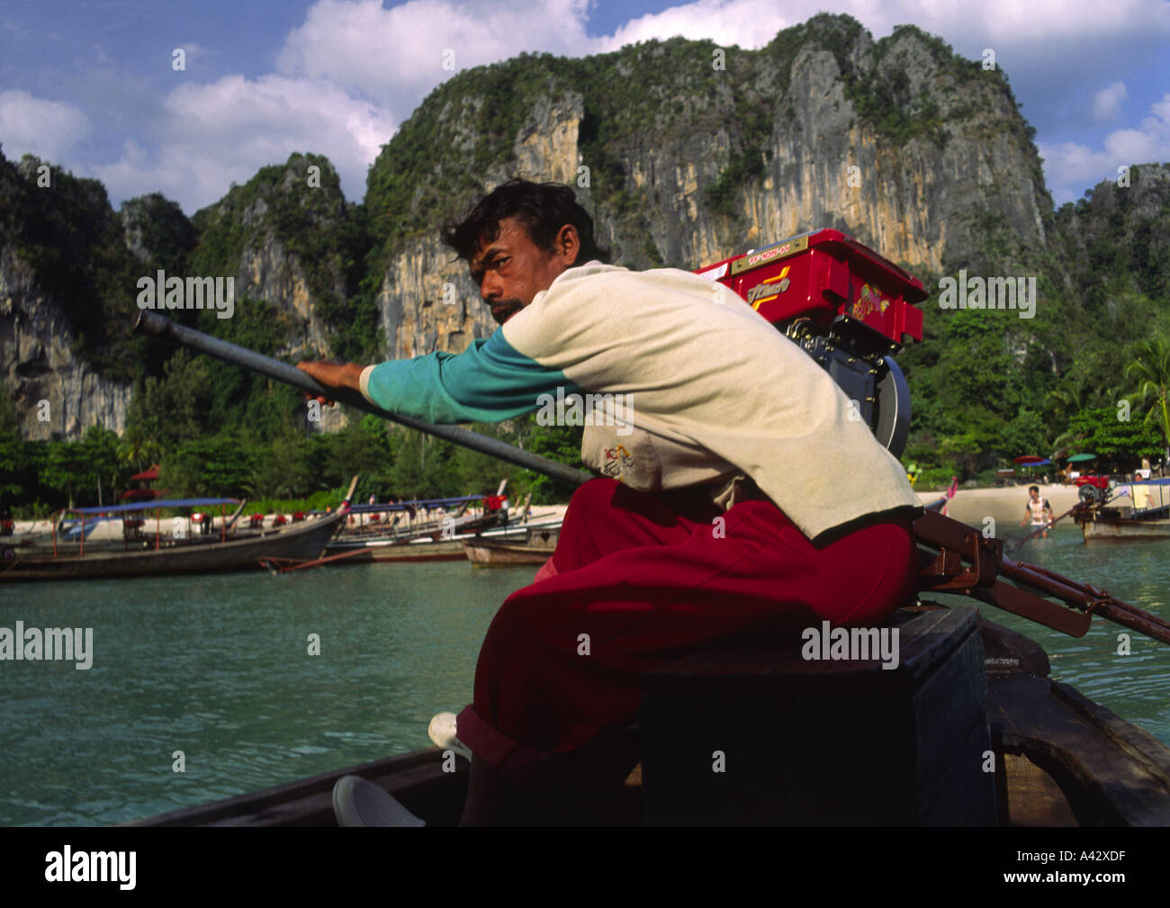 Krabi thailand boat hi-res stock photography and images - Alamy