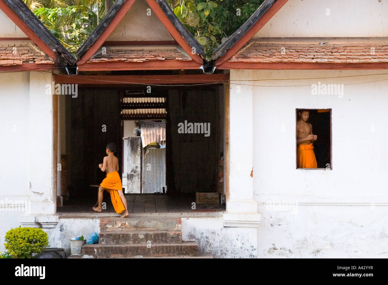 Monks living quarters luang prabang hires stock photography and images