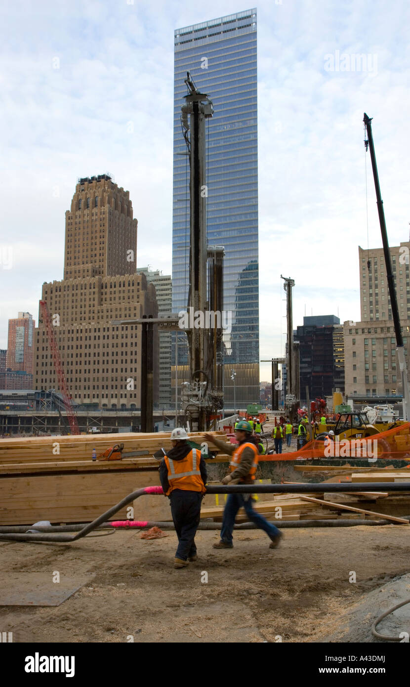 construction workers at ground zero manhattan new york Stock Photo - Alamy