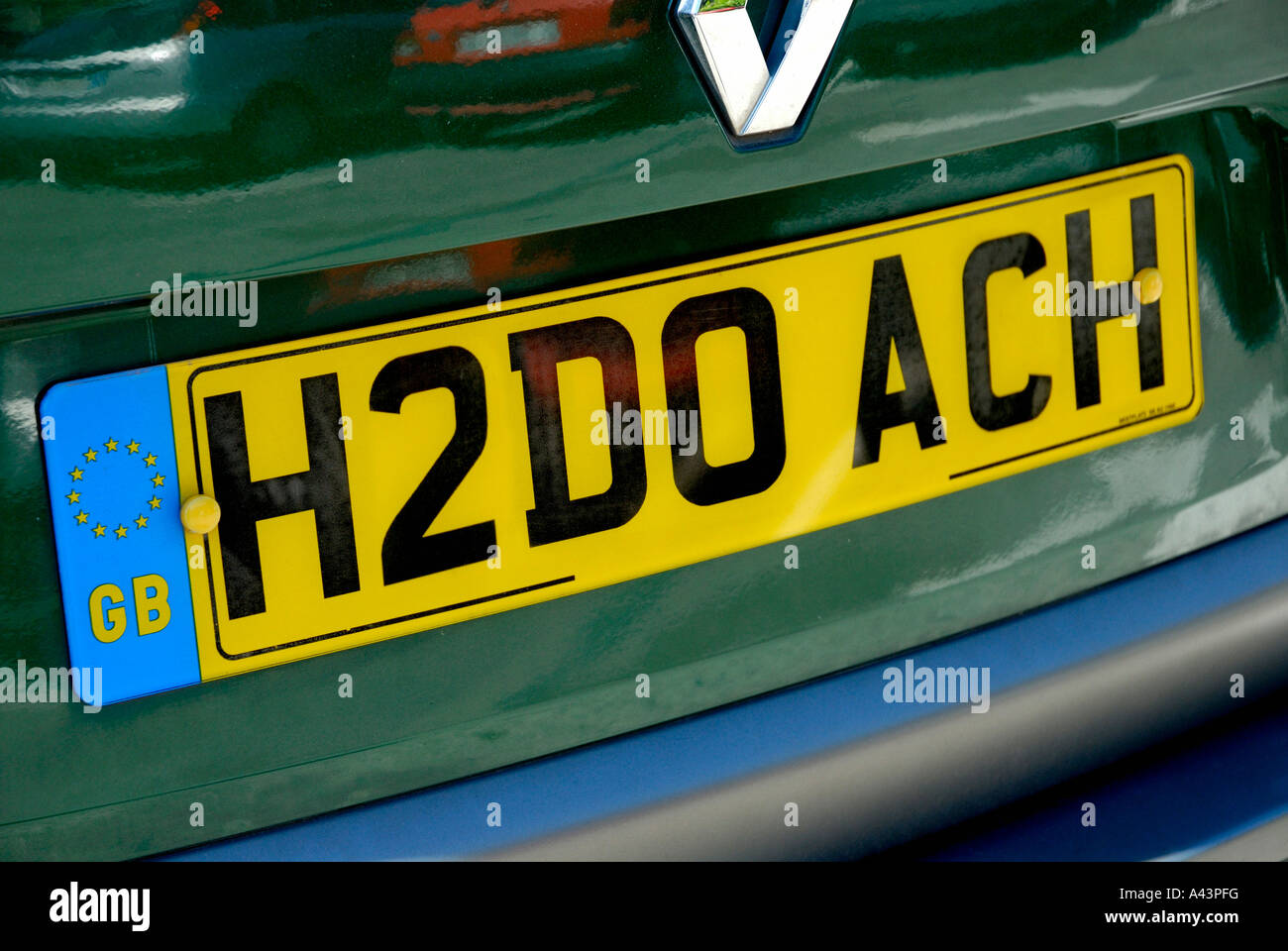 LICENSE CAR PLATE GB Stock Photo - Alamy