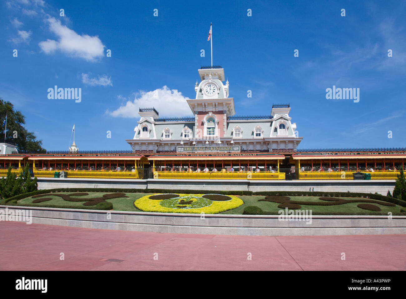 Disney magic kingdom train hi-res stock photography and images - Alamy