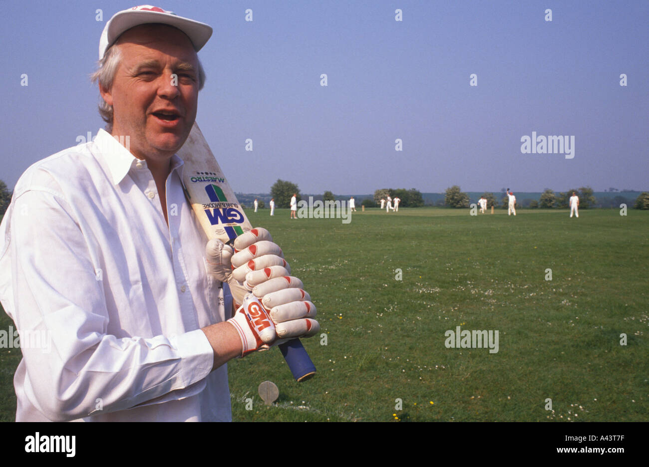 Tim Rice portrait, lyricist and author. Cricket captain of the Heartaches his own team Oxfordshire private estate. 1990 1990s UK HOMER SYKES Stock Photo