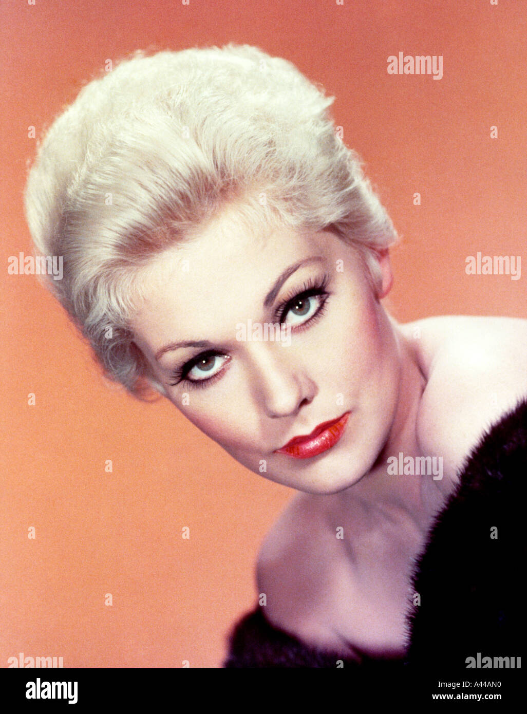 KIM NOVAK US film actress Stock Photo - Alamy