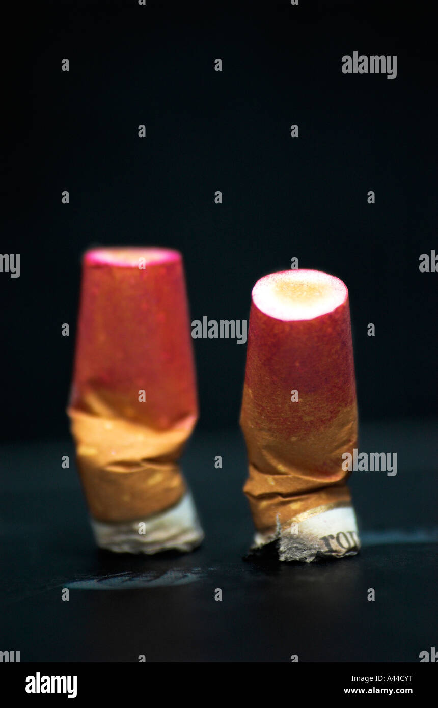 Lipstick cigarette hires stock photography and images Alamy