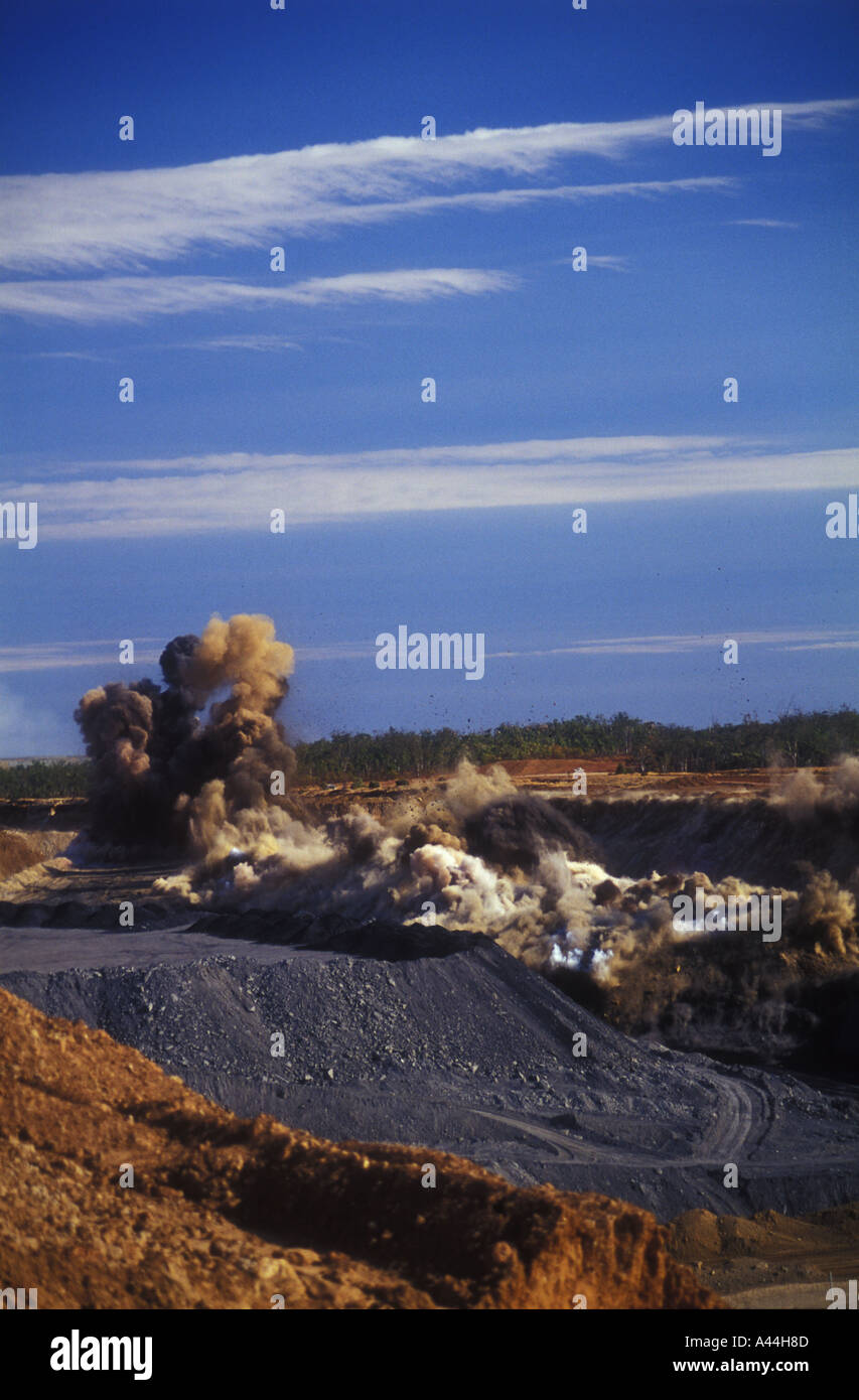 blast series dust and smoke Central Queensland coal mine sip 3631 Stock Photo