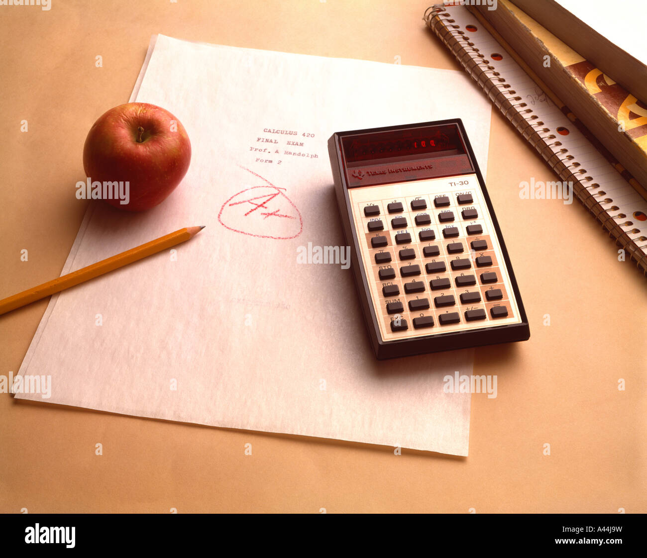 Apple calculator hi-res stock photography and images - Alamy
