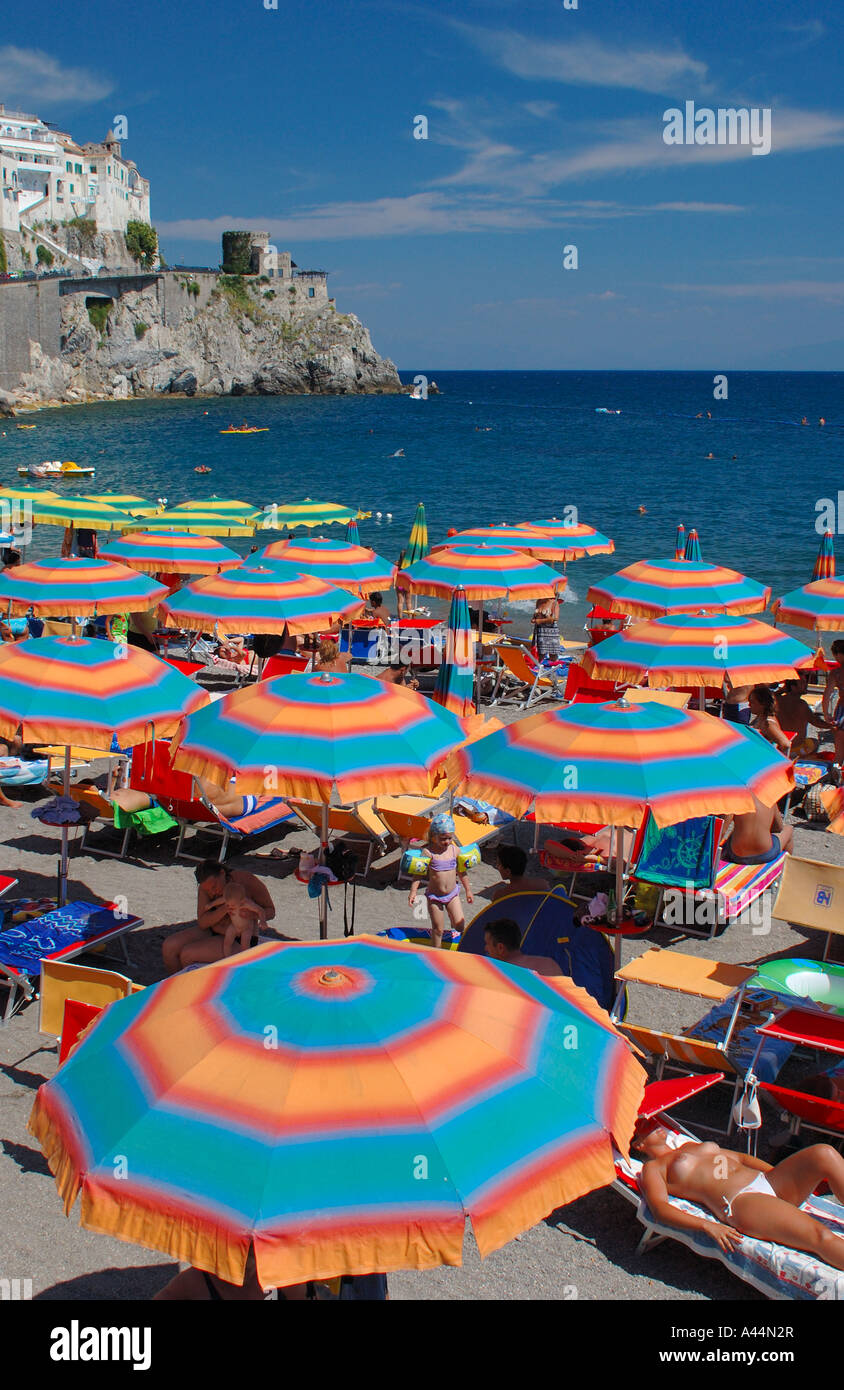 Crowded beach on Amalfi Coast, Italy Stock Photo - Alamy