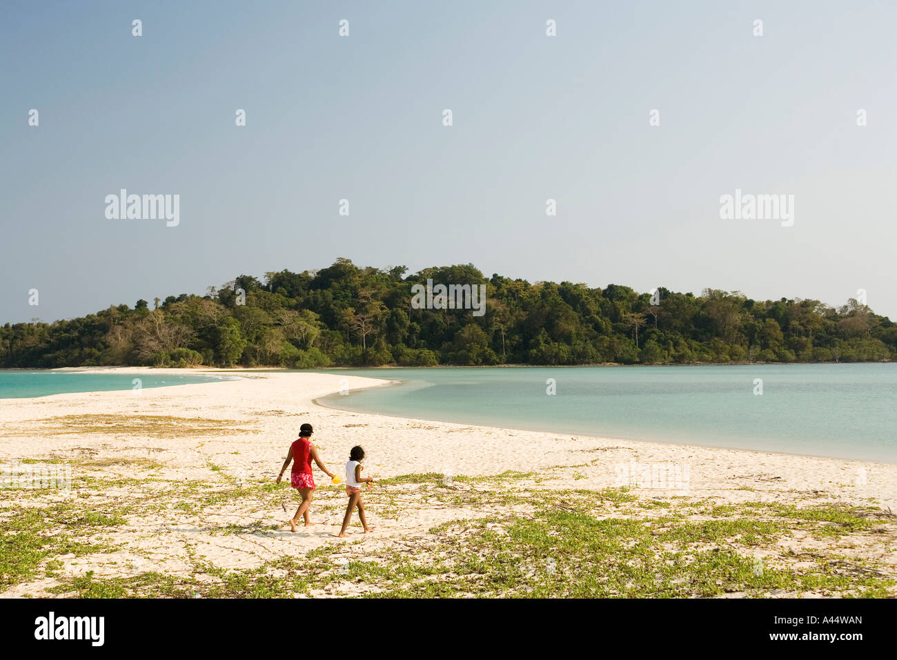 India Andaman and Nicobar North Andaman Island Diglipur two people on Smith to Ross Island sandspit Stock Photo