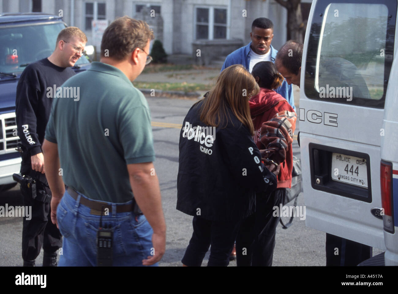 Female Suspect Is Arrested By A Female Police Officer Kansas City Hot Sex Picture