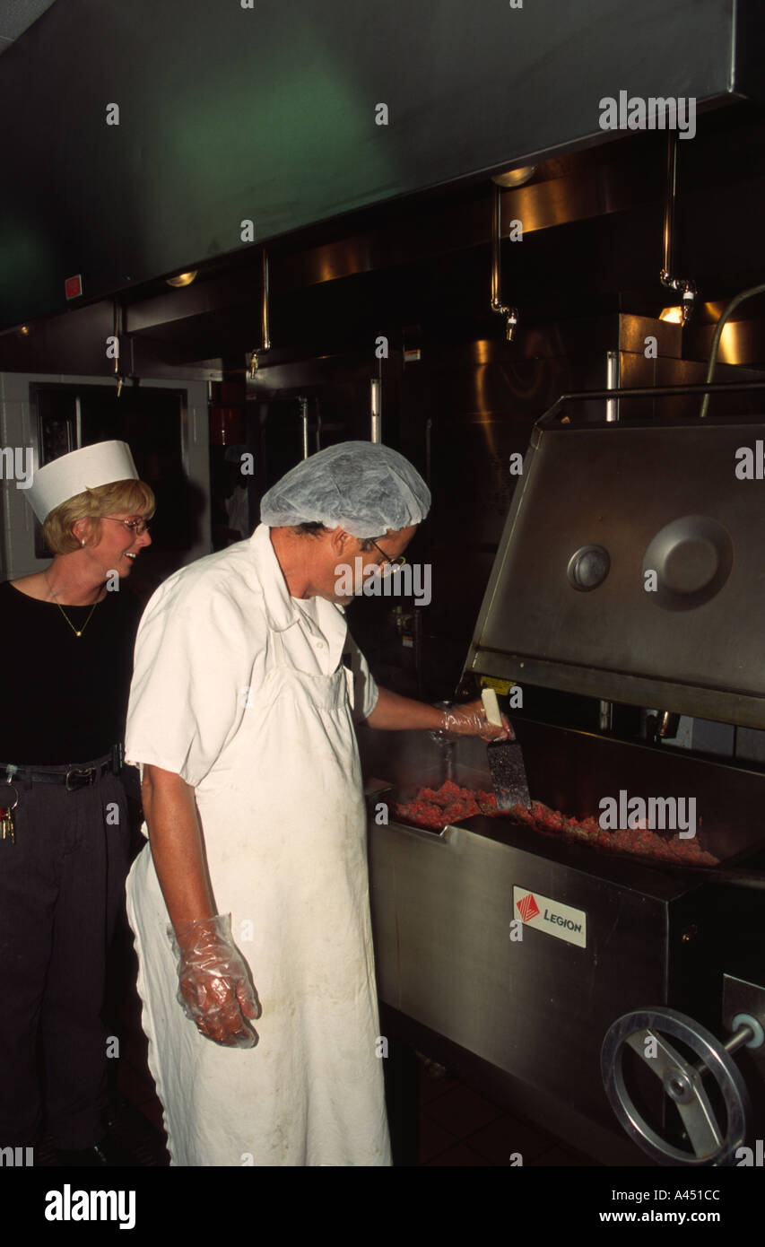 Prison work program Inmate working in the kitchen. Nebraska State