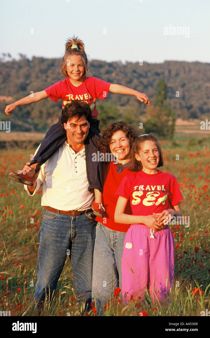 Family two sisters mum and dad hi-res stock photography and images - Alamy