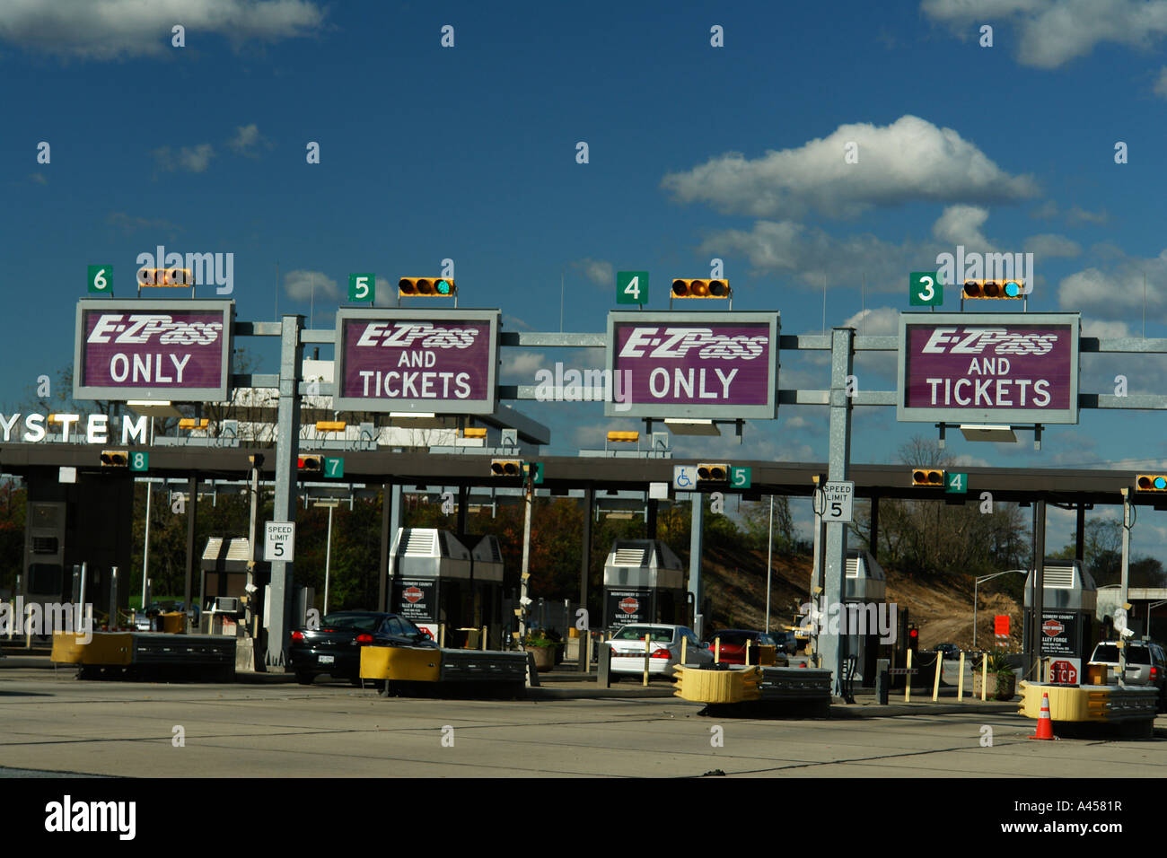 E zpass toll High Resolution Stock Photography and Images - Alamy