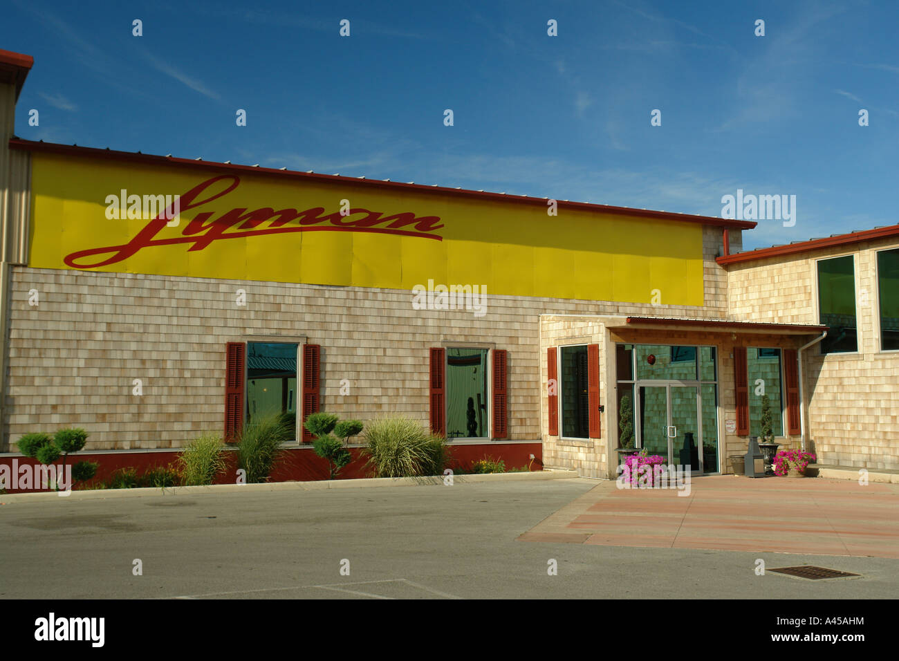 AJD57767, Sandusky, OH, Ohio, Lake Erie, Lyman Harbor, waterfront entertainment Stock Photo Alamy