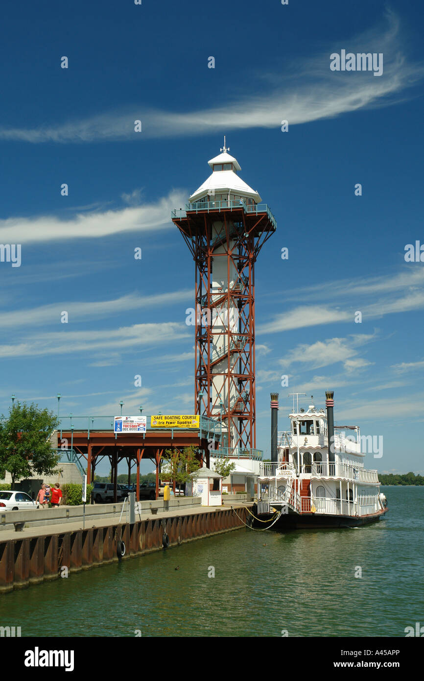 AJD57812, Erie, PA, Pennsylvania, Lake Erie, Bayfront, Bicentennial Tower, Paddlewheeler Boat Stock Photo