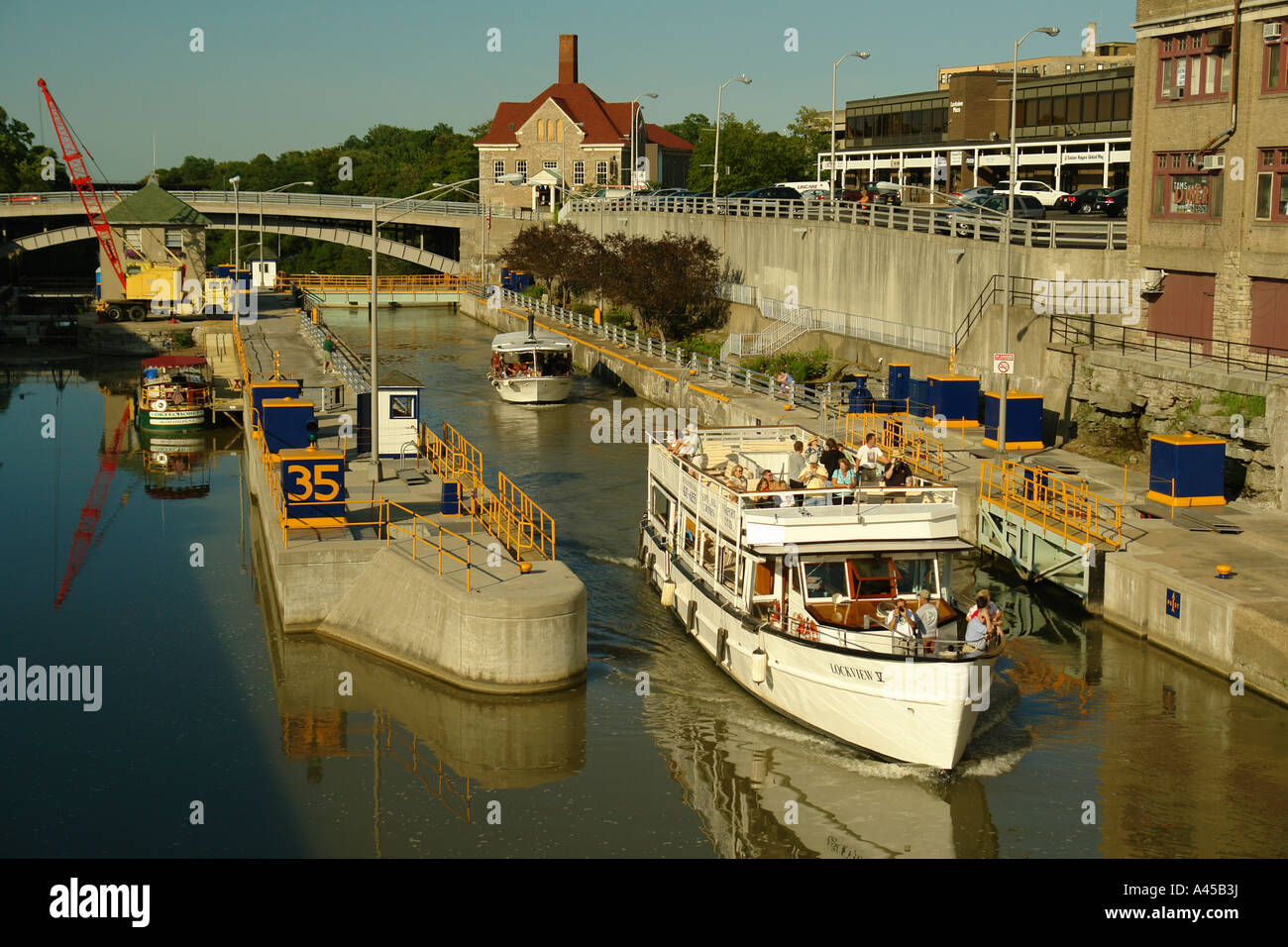 Lockport new york canal hires stock photography and images Alamy