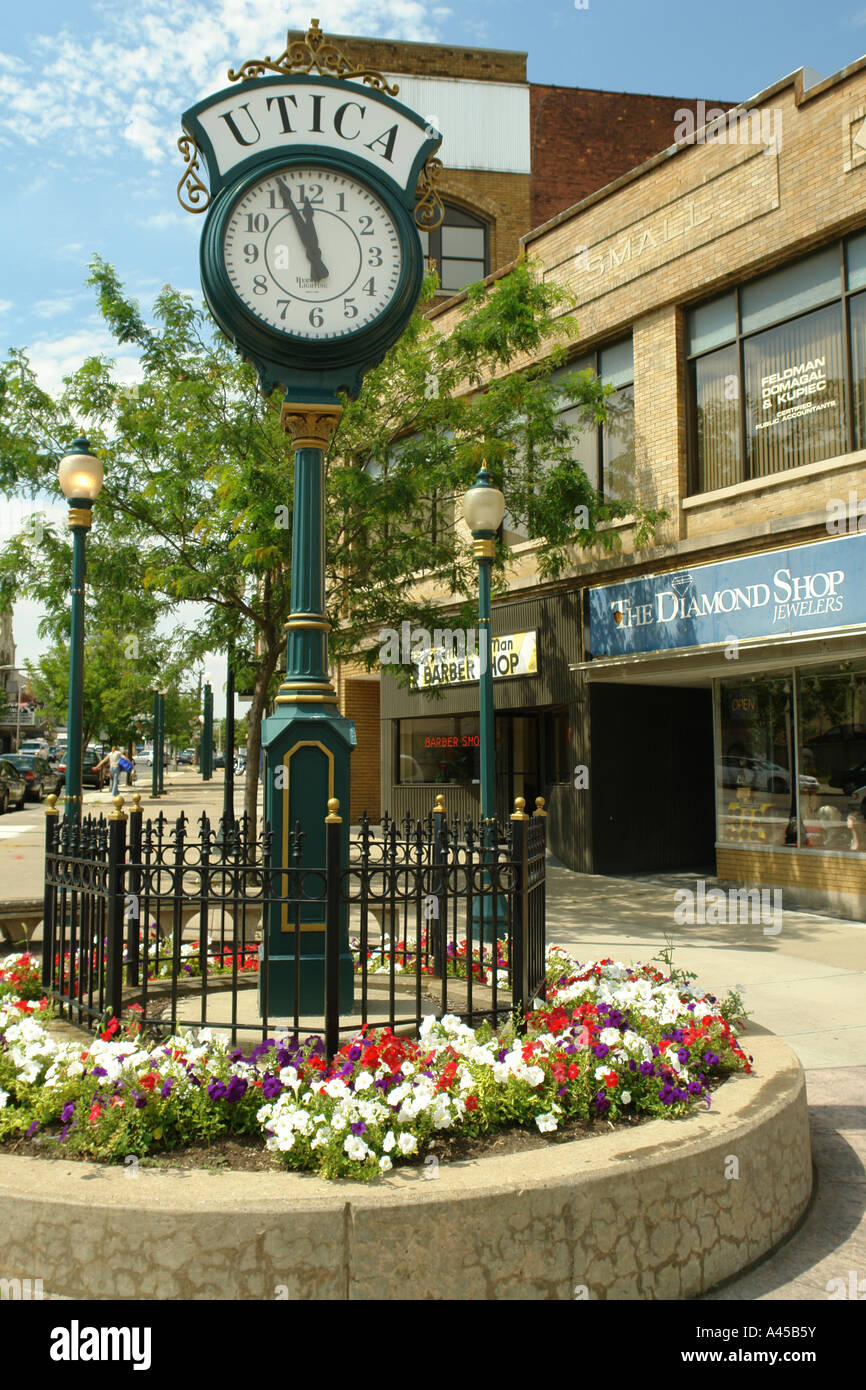 AJD57892, Utica, NY, New York, Downtown, Clock Stock Photo Alamy