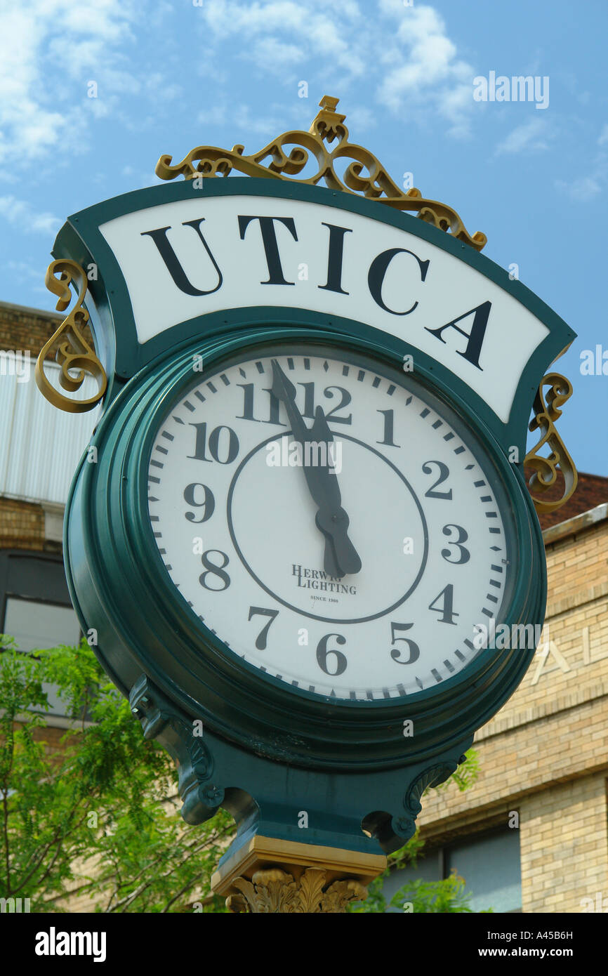 AJD57893, Utica, NY, New York, Downtown, Clock Stock Photo Alamy