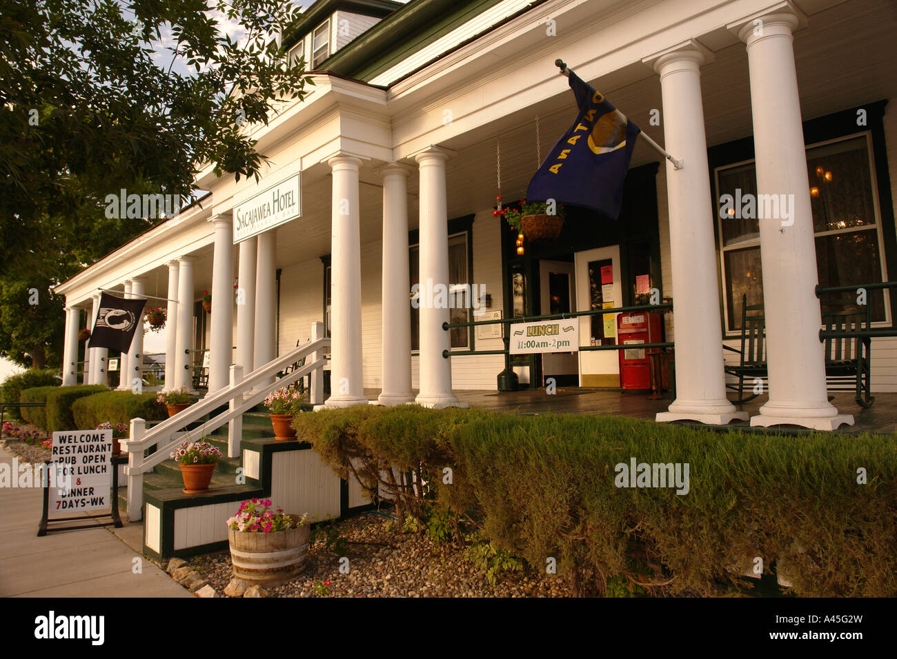 AJD57024, Three Forks, MT, Montana, Sacajawea Hotel Restaurant and Bar Stock Photo Alamy