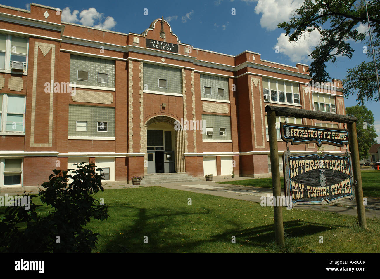 AJD57076, Livingston, MT, Montana, International Fly Fishing Center,  Lincoln School, Federation of Fly Fishers' Stock Photo - Alamy