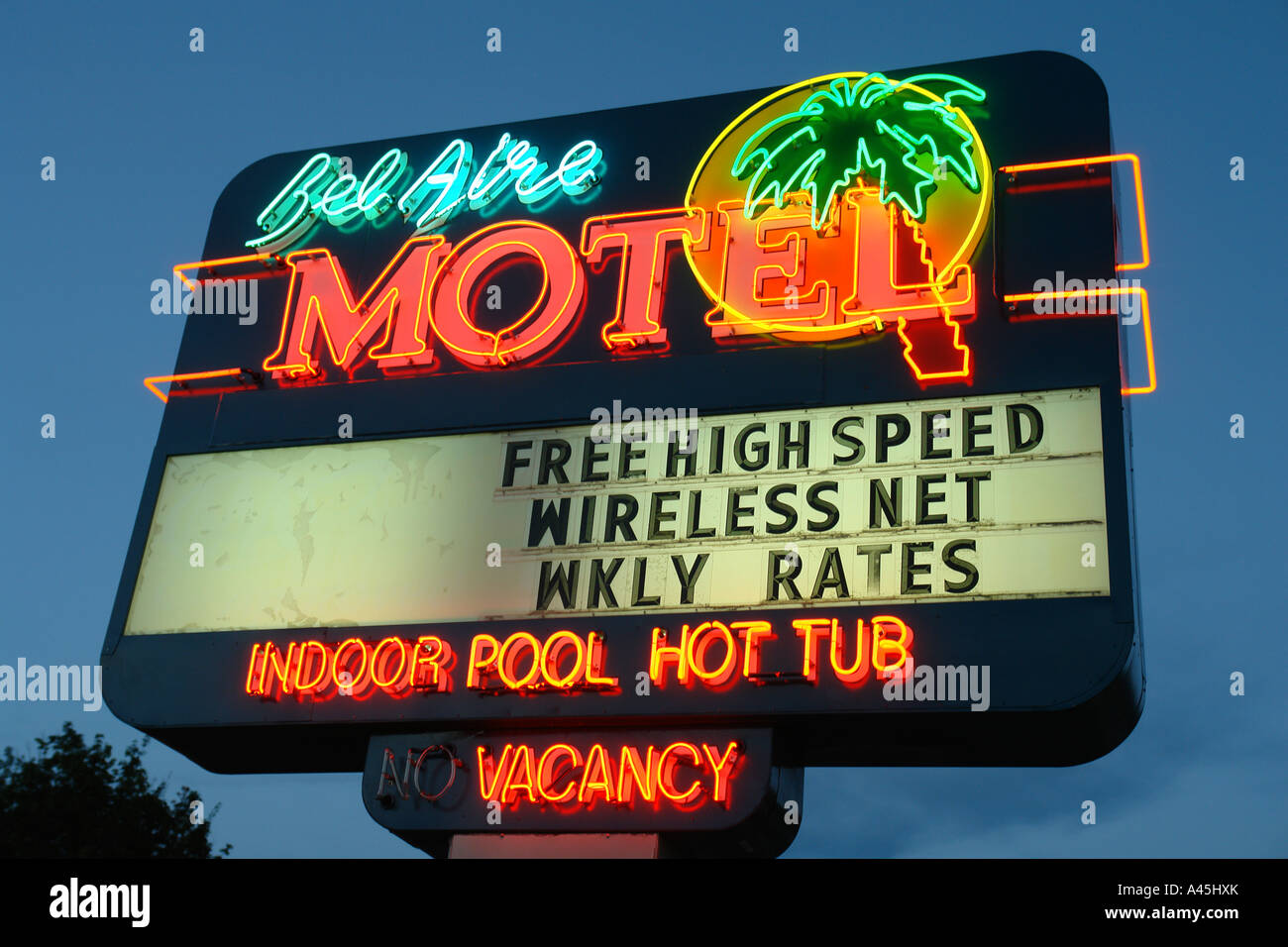 AJD56404, Missoula, MT, Montana, Bel Aire Motel neon sign, evening Stock Photo