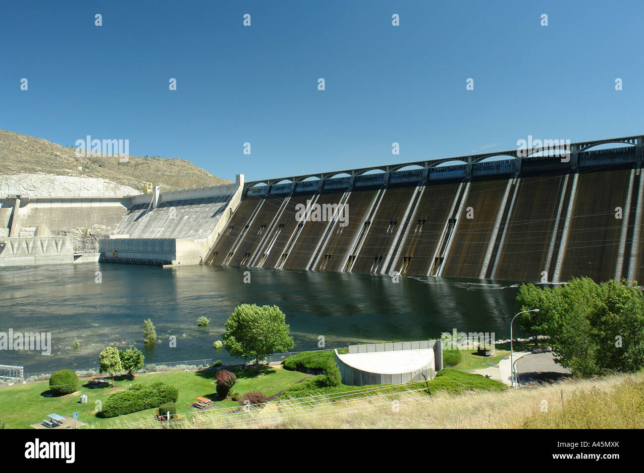 AJD55869, Coulee Dam, WA, Washington, Grand Coulee, Columbia River, Lake Franklin D. Roosevelt National Recreation Area, Banks Stock Photo