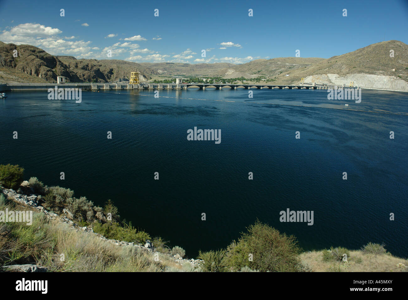AJD55875, Coulee Dam, WA, Washington, Grand Coulee Dam, Columbia River, Lake Franklin D. Roosevelt National Recreation Area Stock Photo