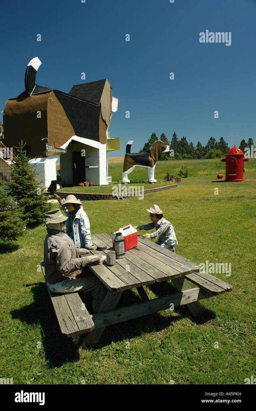 AJD56190, Cottonwood, ID, Idaho, Camas Prairie, "World's Biggest Beagle
