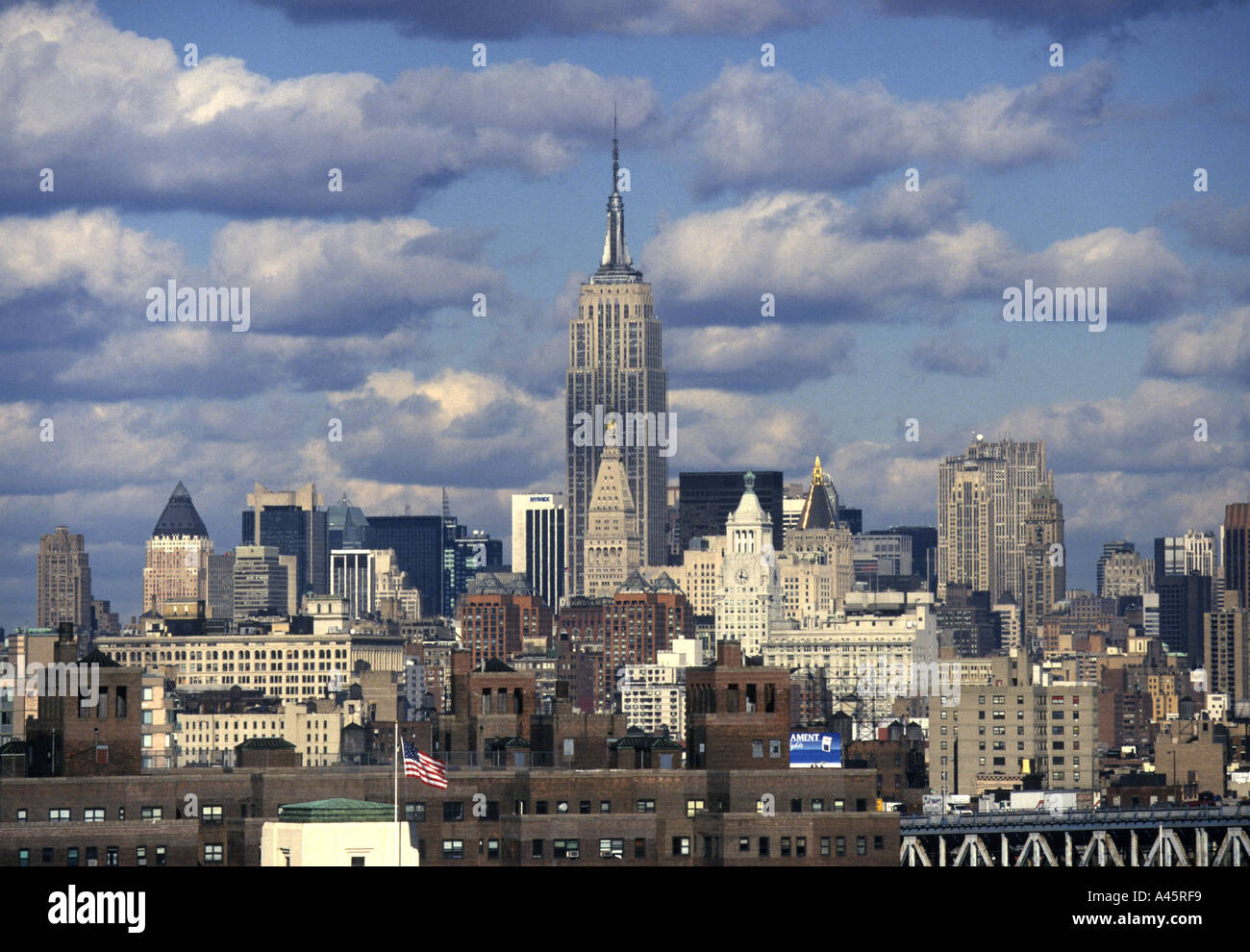Lower Manhattan Skyline in 2000, Seen from the Manhattan ci…