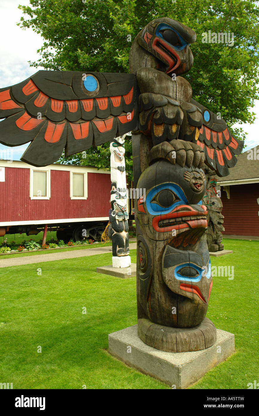 AJD55731, Duncan, British Columbia, Canada, Vancouver Island, Totem poles Stock Photo