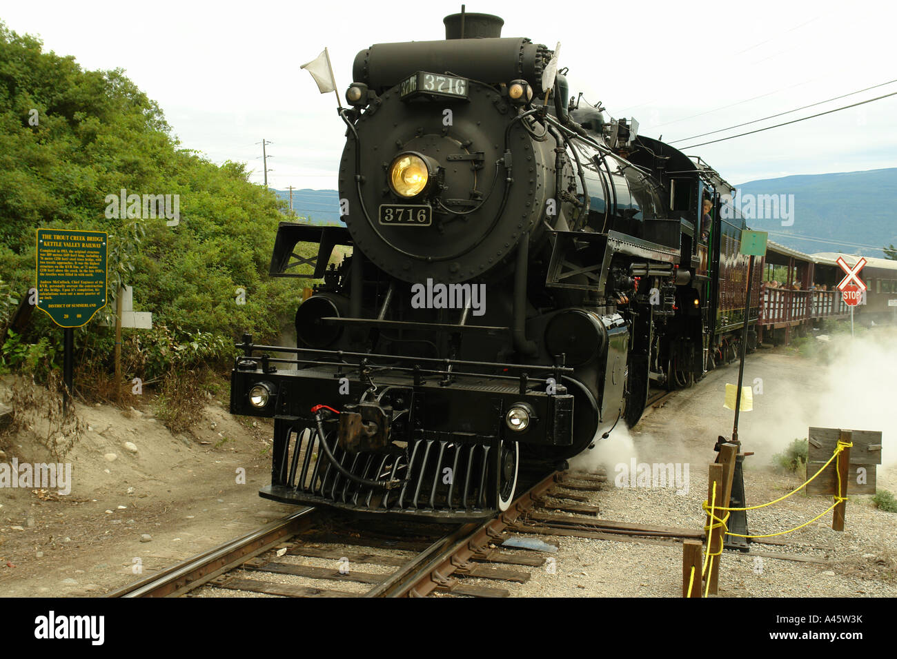 Kettle valley steam train hires stock photography and images Alamy